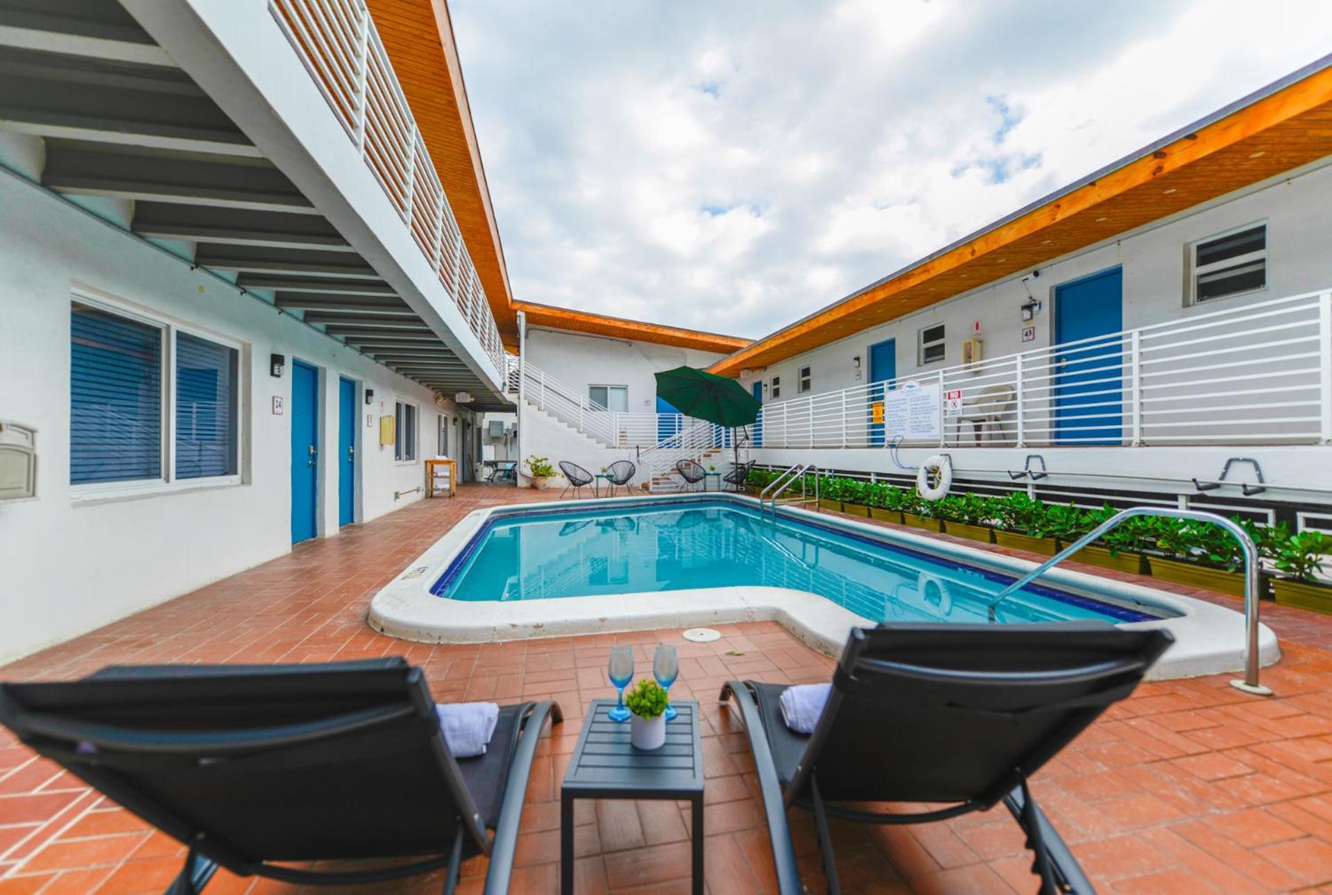 The Mariner Suites #22 - Beachfront Studio Hollywood Exterior foto